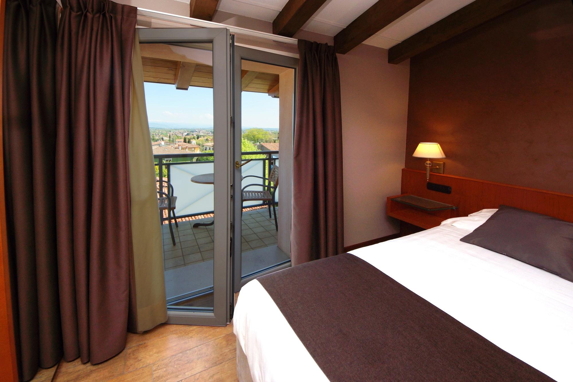 Hotel Clarin 14 By Dori