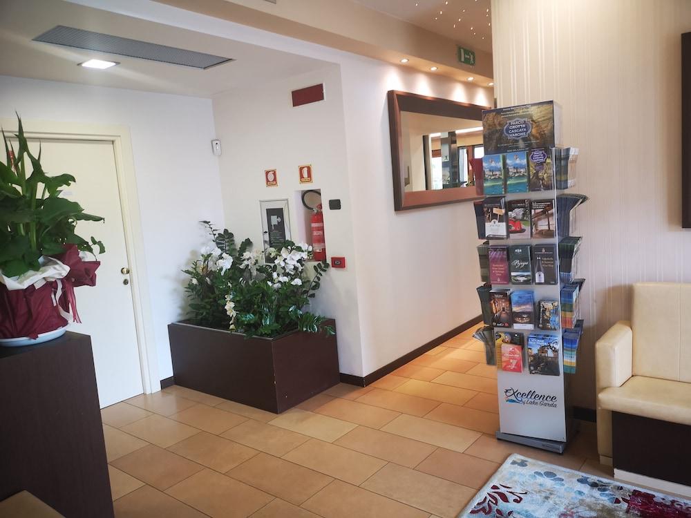 Clarin 14 By Dori 3* Peschiera del Garda